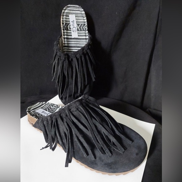 Very G Shoes - Very G Leon Black
Fringe Slip On Shoes